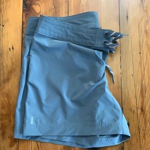 Women’s Lands End water shorts size 6